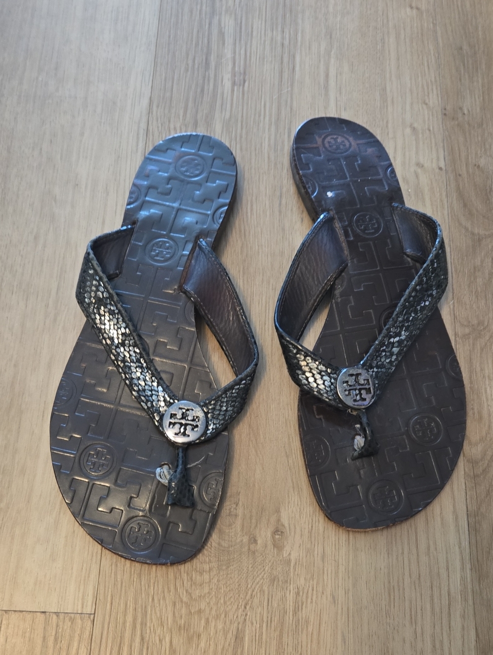 Tory Burch Black Metallic-Trim Logo Thong Sandals